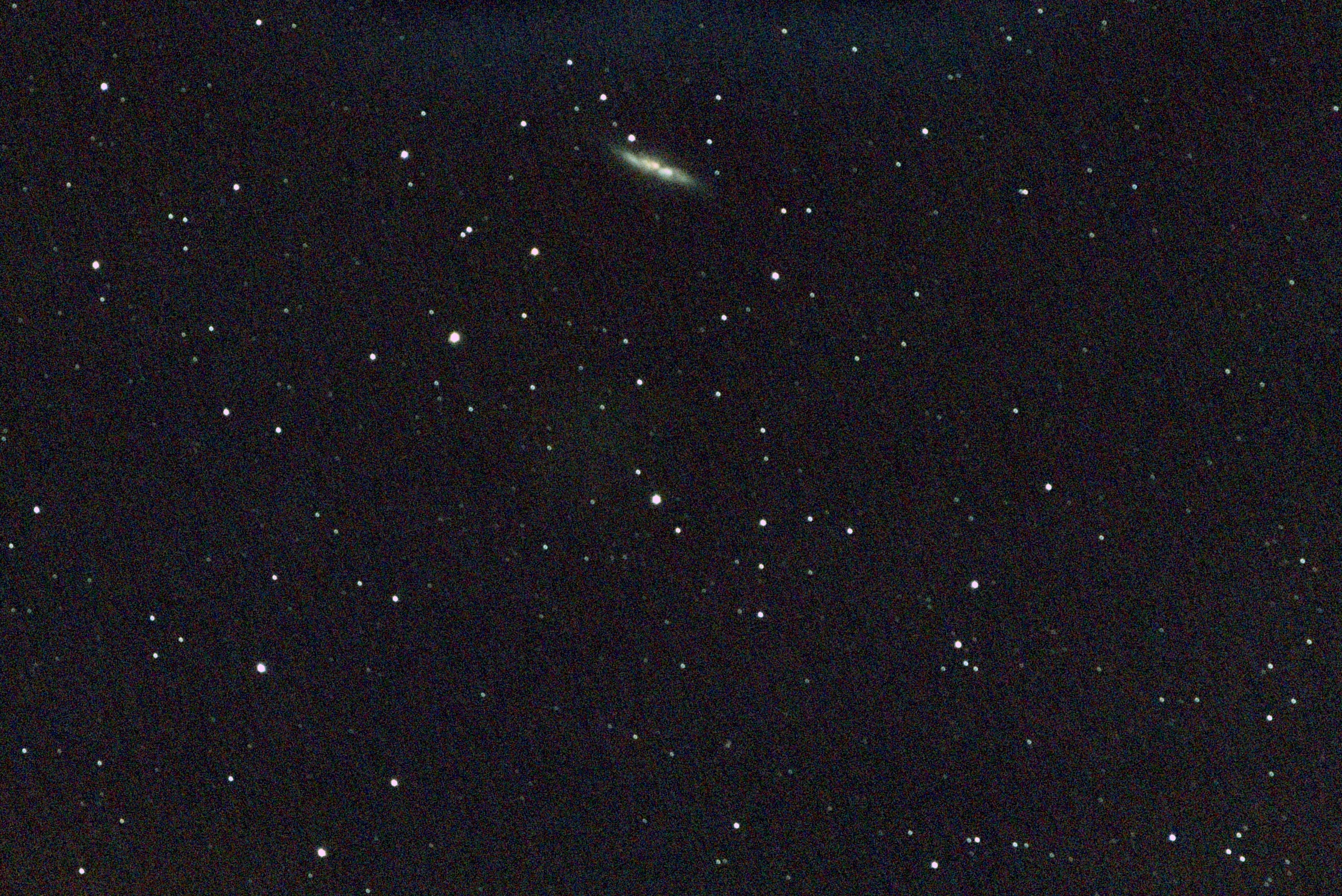 /img/astrophoto/CC_BY_SA_aurelien_genin/20230624_M82 (600mm + R6).jpg